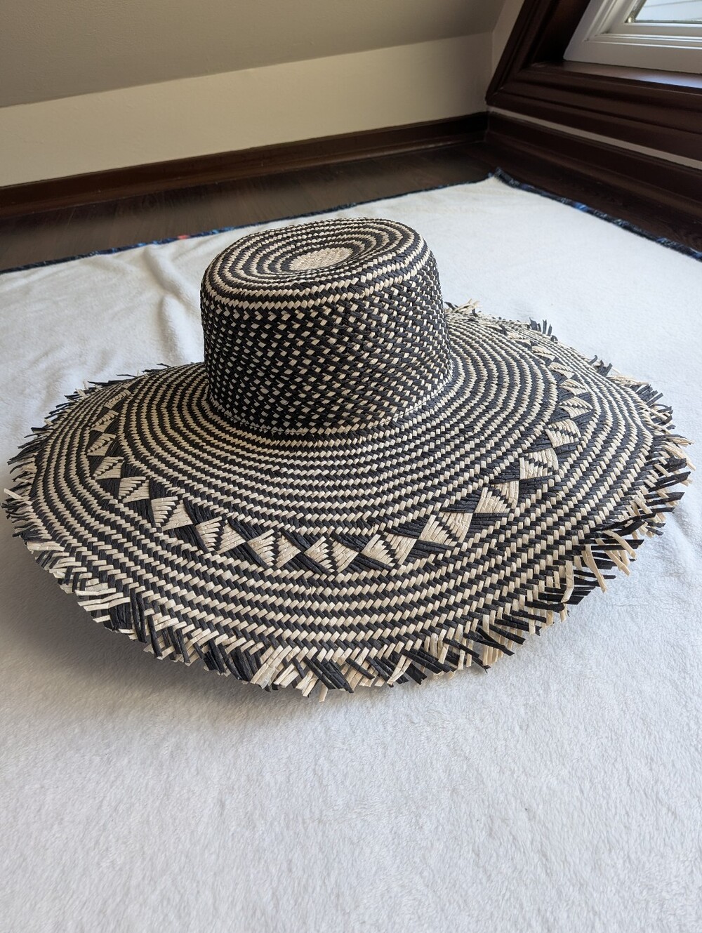 Golden Goose Black/Beige Straw Wide Brim Sunhat
